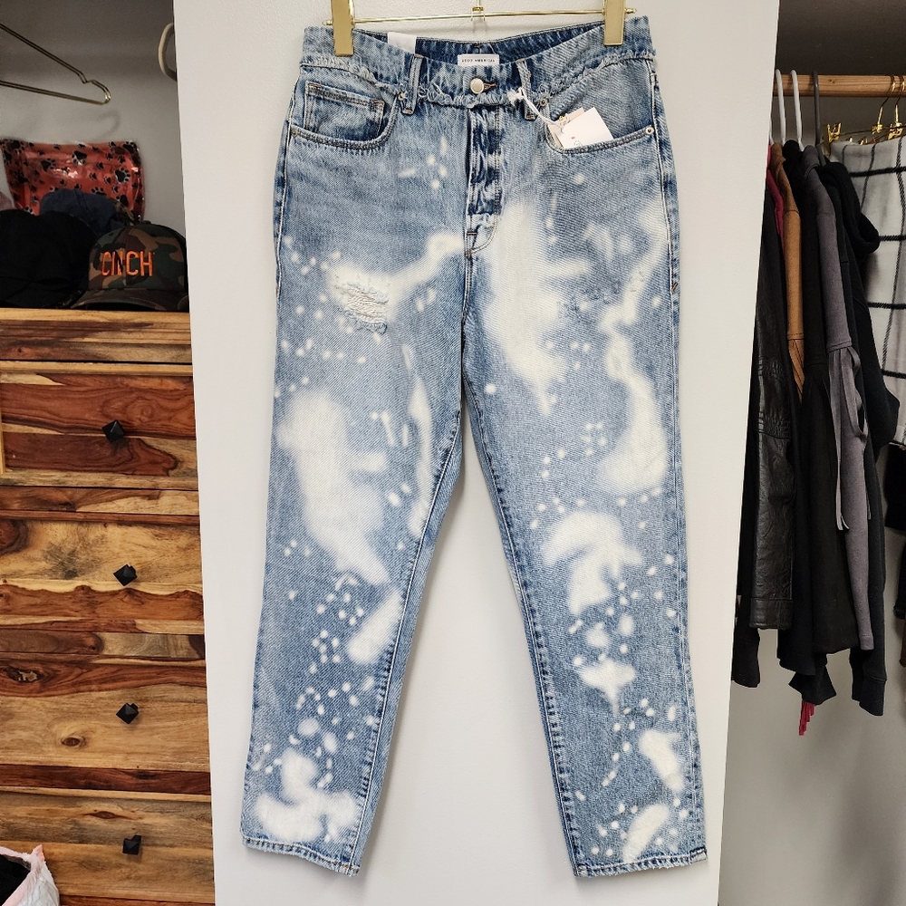 Good American Bleached Light Blue Straight Leg Jeans